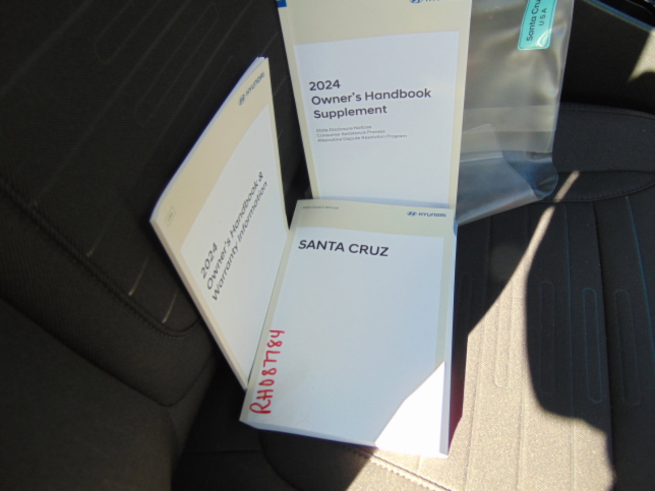 Used 2024 Hyundai Santa Cruz SEL image 23