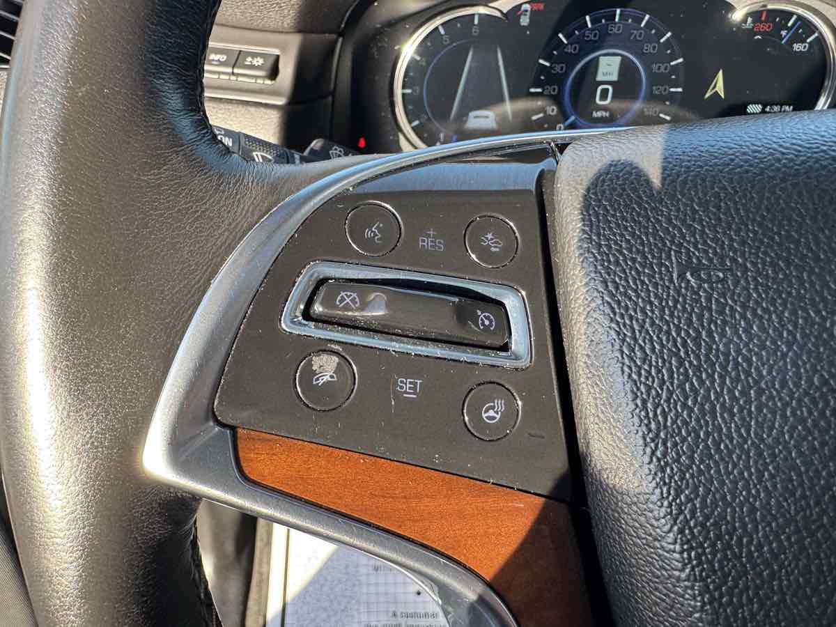 Used 2018 Cadillac Escalade Premium Luxury image 14