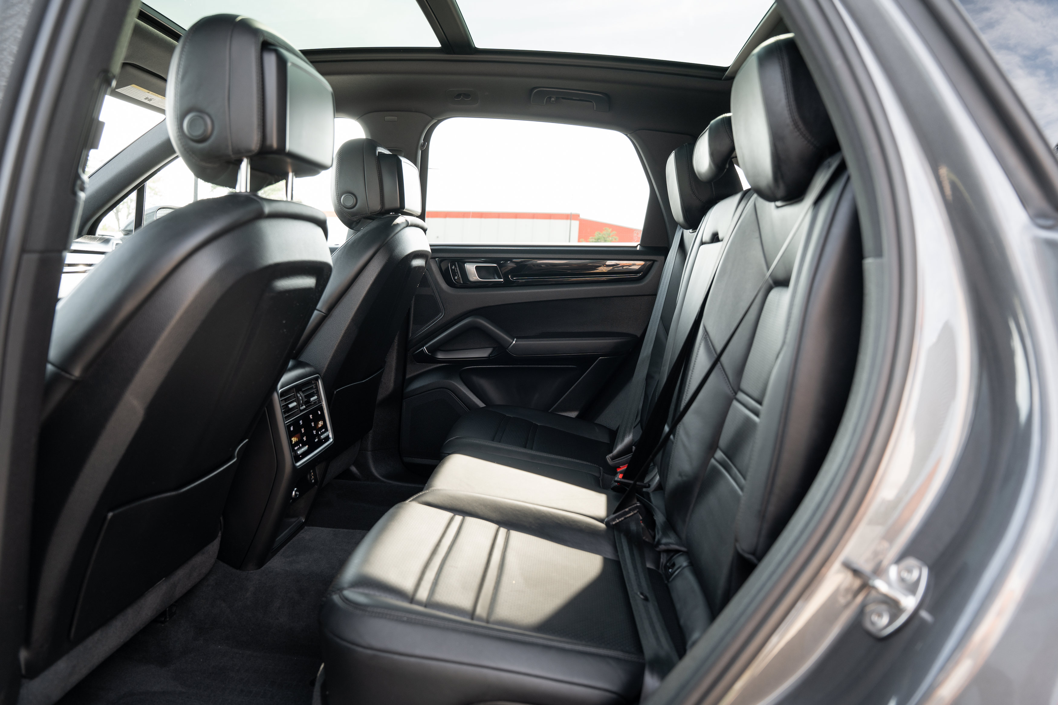 Used 2019 Porsche Cayenne S AWD/4WD image 20