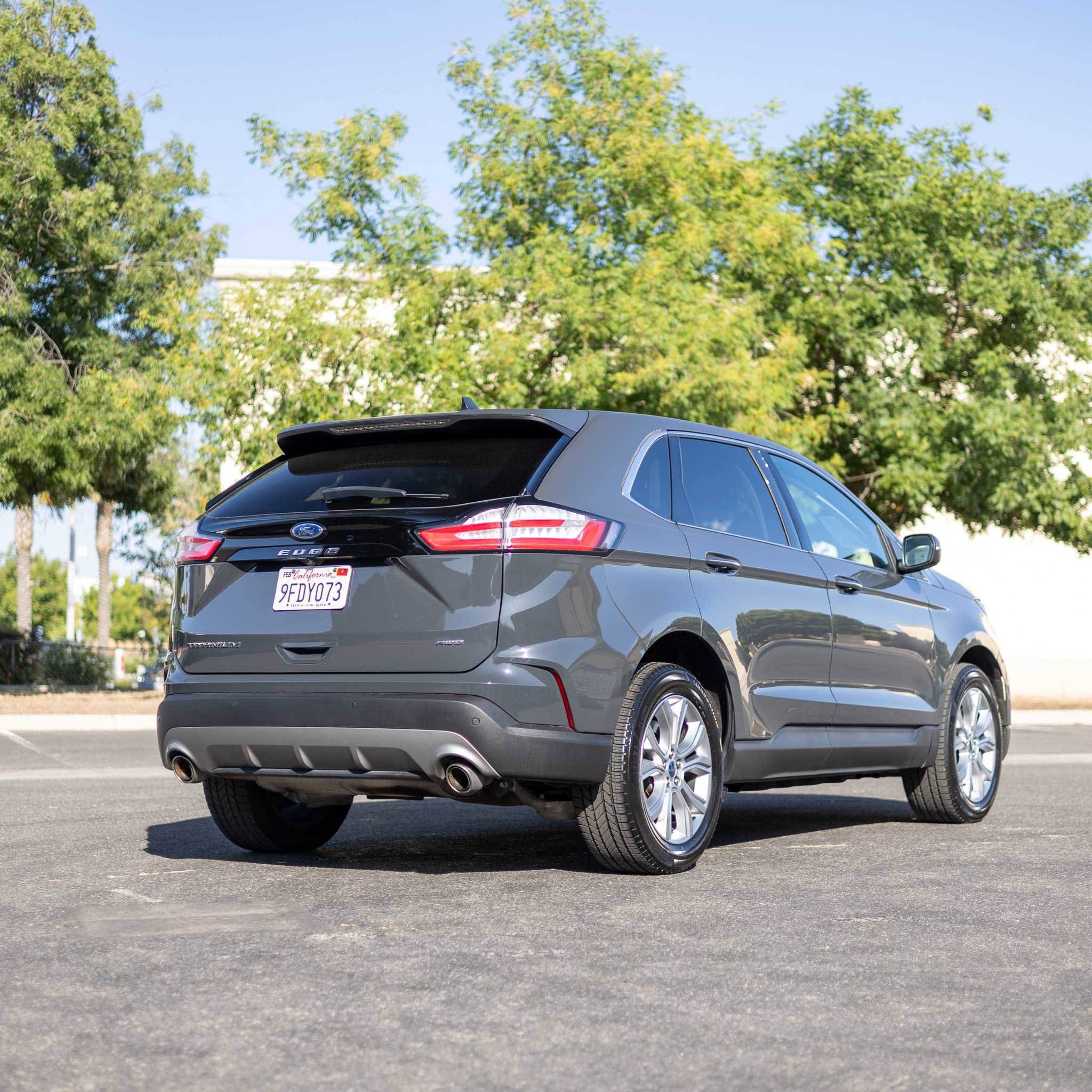 Used 2021 Ford Edge Titanium w/ Cargo Accessory Package image 7