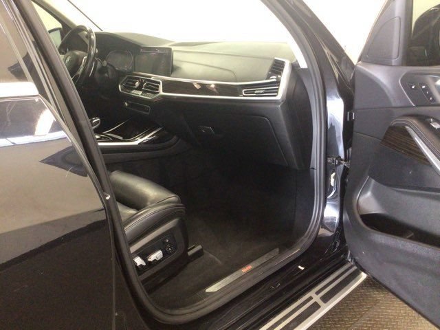 Used 2020 BMW X7 xDrive40i w/ Luxury Seating Package AWD/4WD image 11