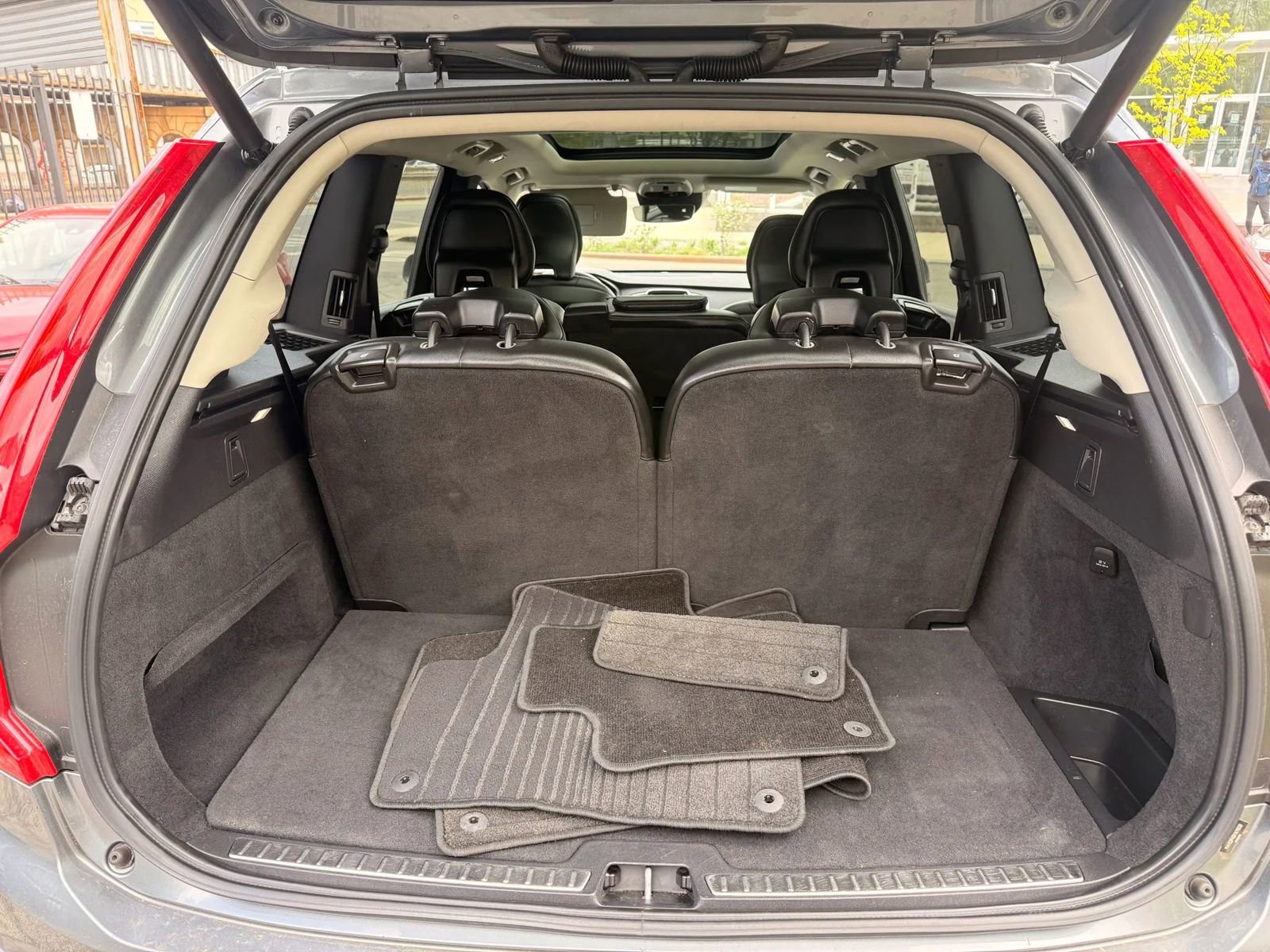 Used 2019 Volvo XC90 T5 Momentum AWD/4WD image 39