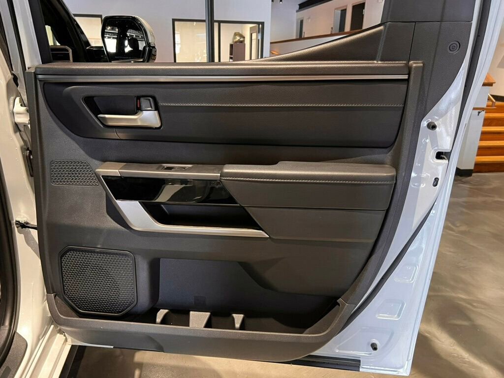 Used 2025 Toyota Tundra Limited image 25