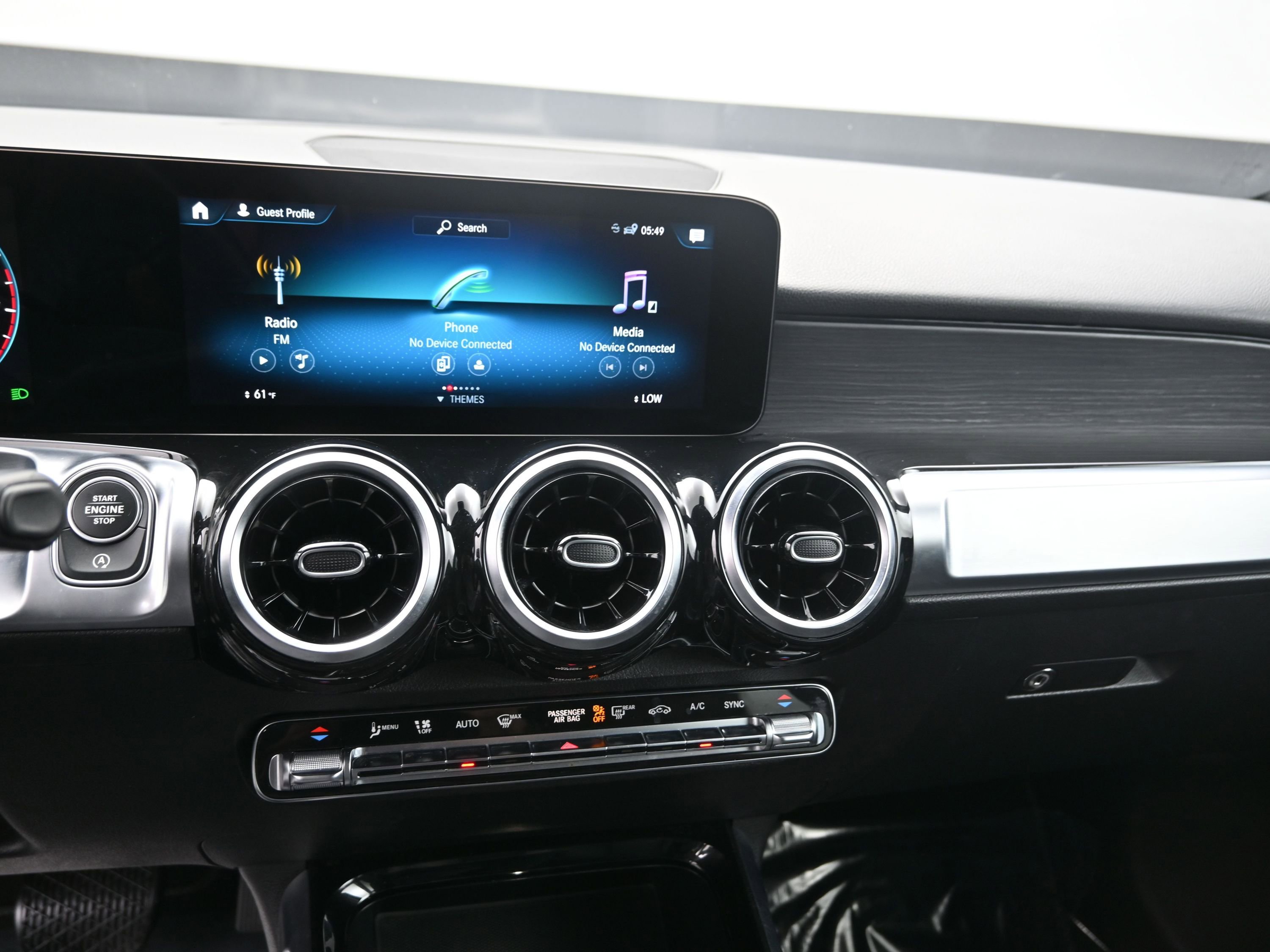 Used 2023 Mercedes-Benz GLB 250 GLB 250 image 18