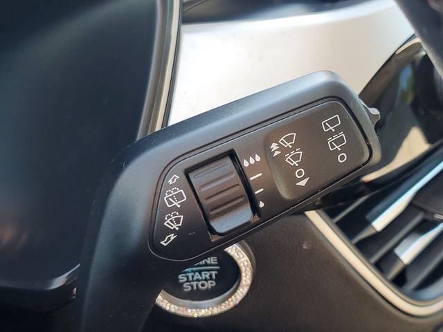 Certified 2022 Ford Escape SE w/ Convenience Package AWD/4WD image 16