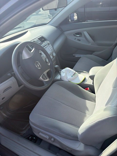 Used 2011 Toyota Camry LE w/ LE Extra-Value Pkg FWD image 11