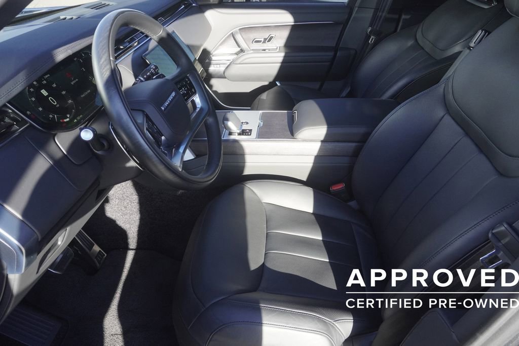 Used 2025 Land Rover Range Rover Long Wheelbase SE image 19