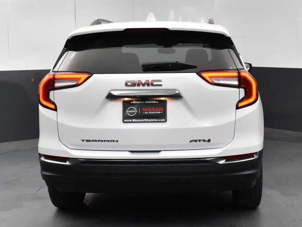 Used 2023 GMC Terrain AT4 image 7