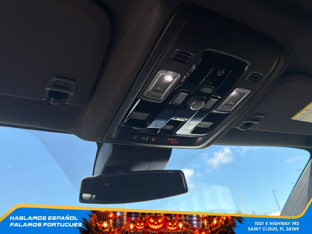 New 2026 Chevrolet Suburban LT w/ Comfort Package AWD/4WD image 21