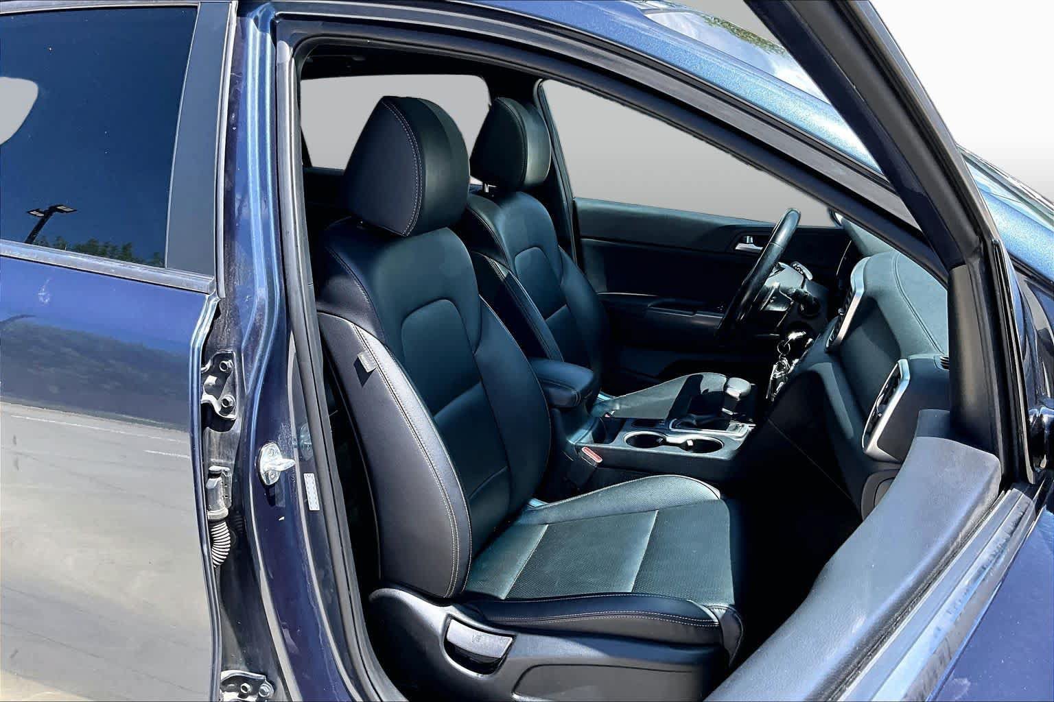 Certified 2022 Kia Sportage Nightfall Edition AWD/4WD image 9