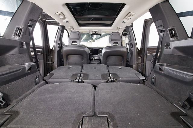 Used 2018 Volvo XC90 T6 Momentum w/ Convenience Package AWD/4WD image 26