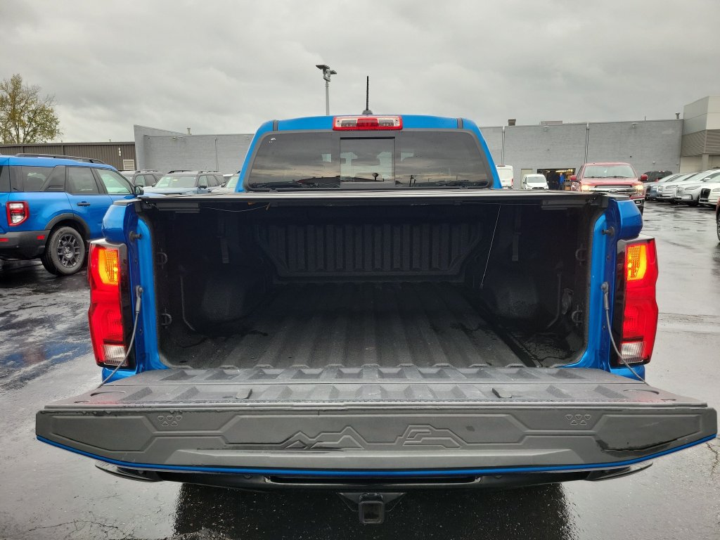 Used 2023 Chevrolet Colorado Z71 w/ Z71 Convenience Package 2 AWD/4WD image 12