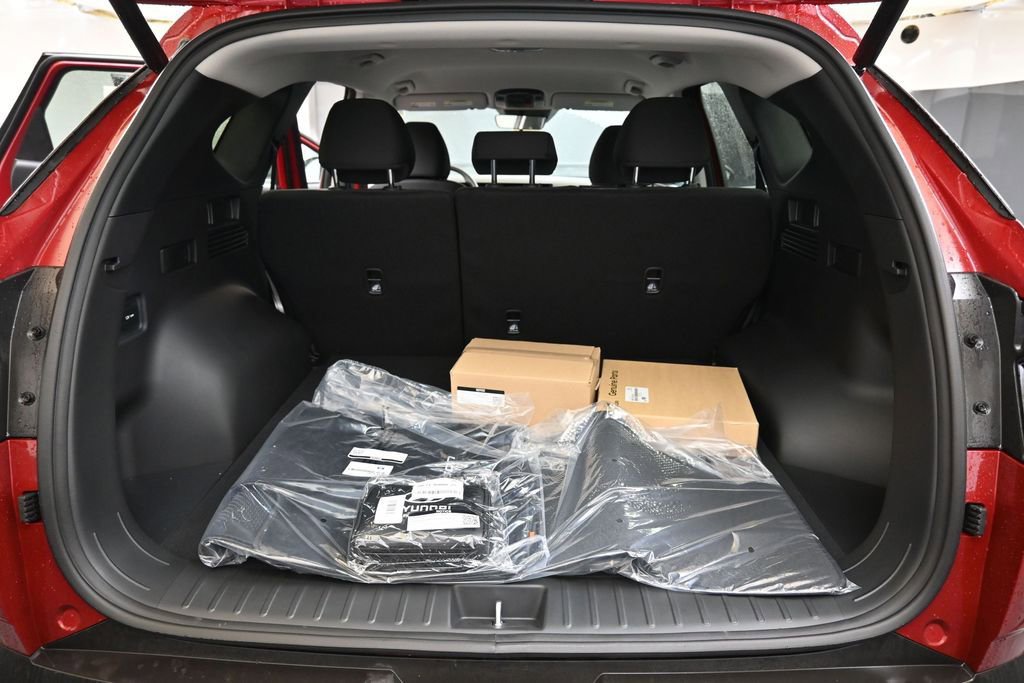 New 2026 Hyundai Tucson SEL w/ Tow & Go Package AWD/4WD image 17