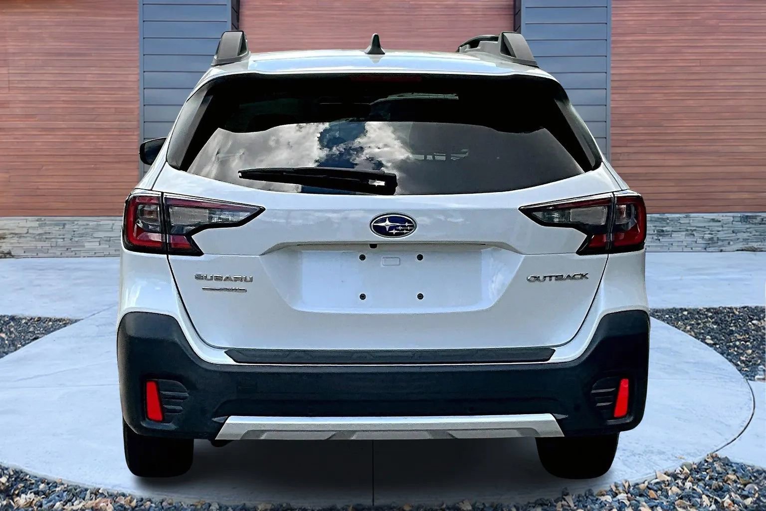 Used 2022 Subaru Outback Limited w/ Popular Package #2 image 4