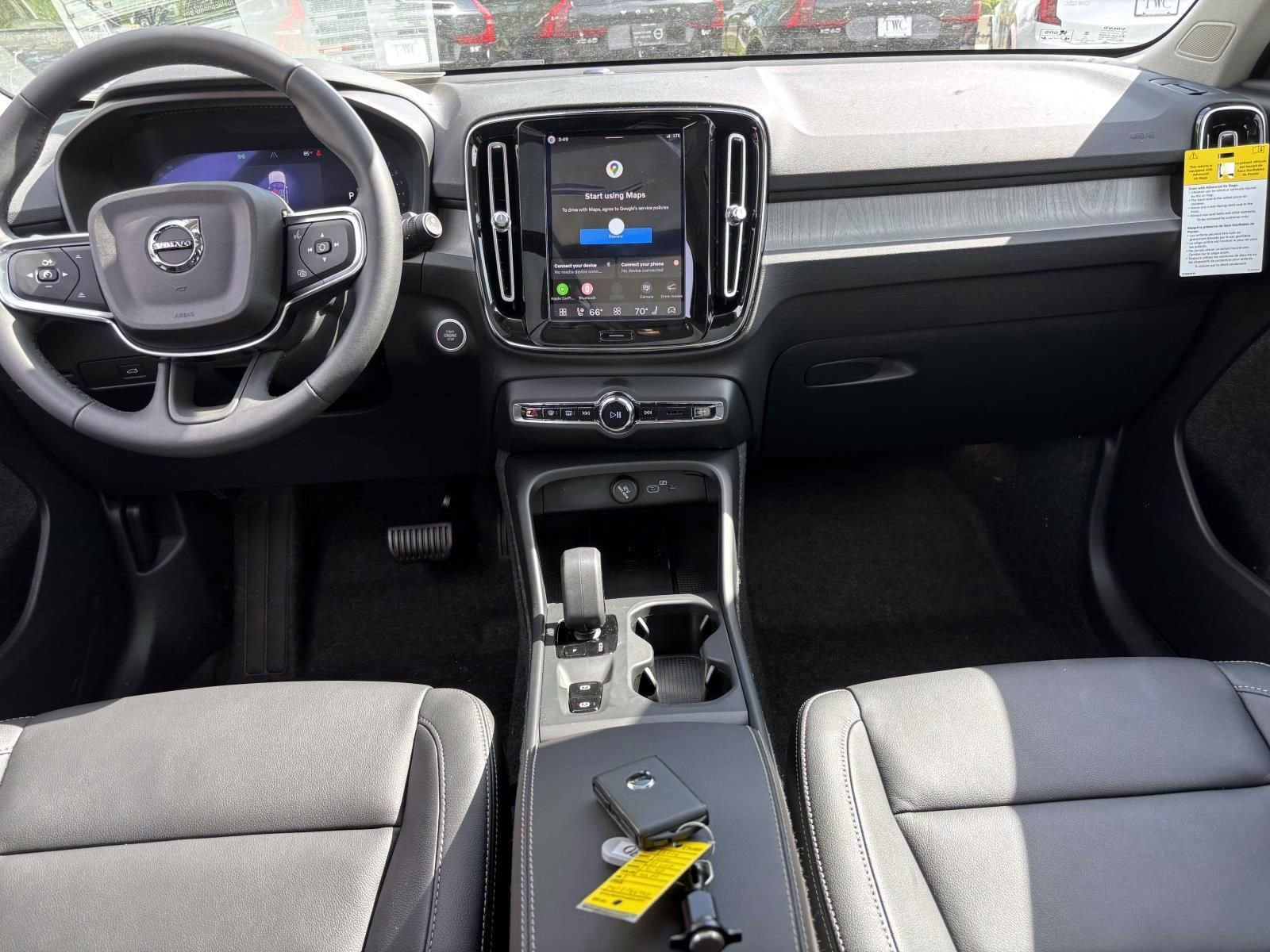 Used 2026 Volvo XC40 B5 Core w/ Protection Package Premier AWD/4WD image 29