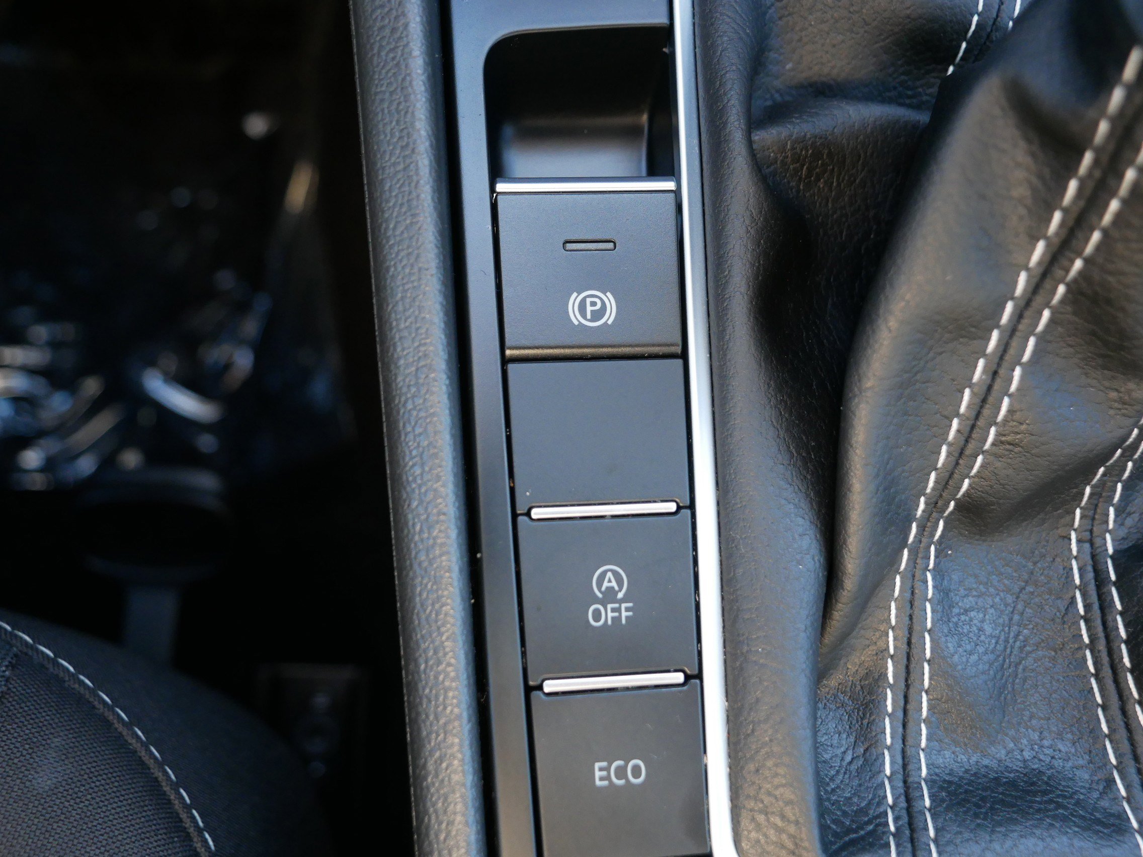 Used 2025 Volkswagen Jetta S image 28