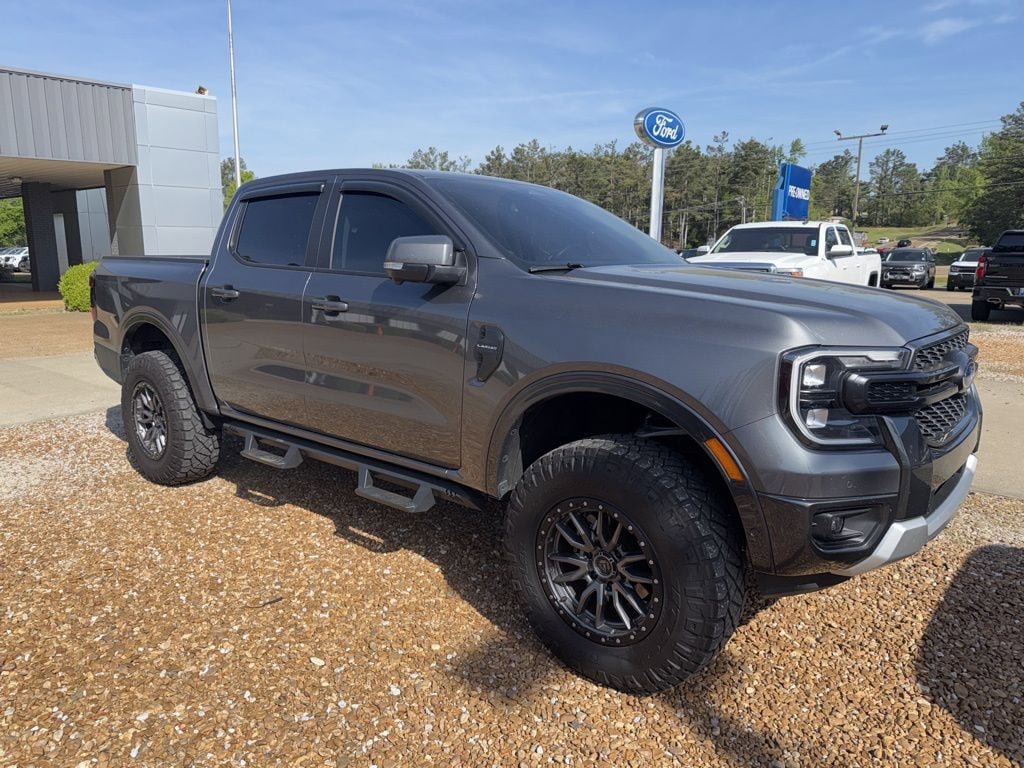 Used 2024 Ford Ranger Lariat AWD/4WD image 6