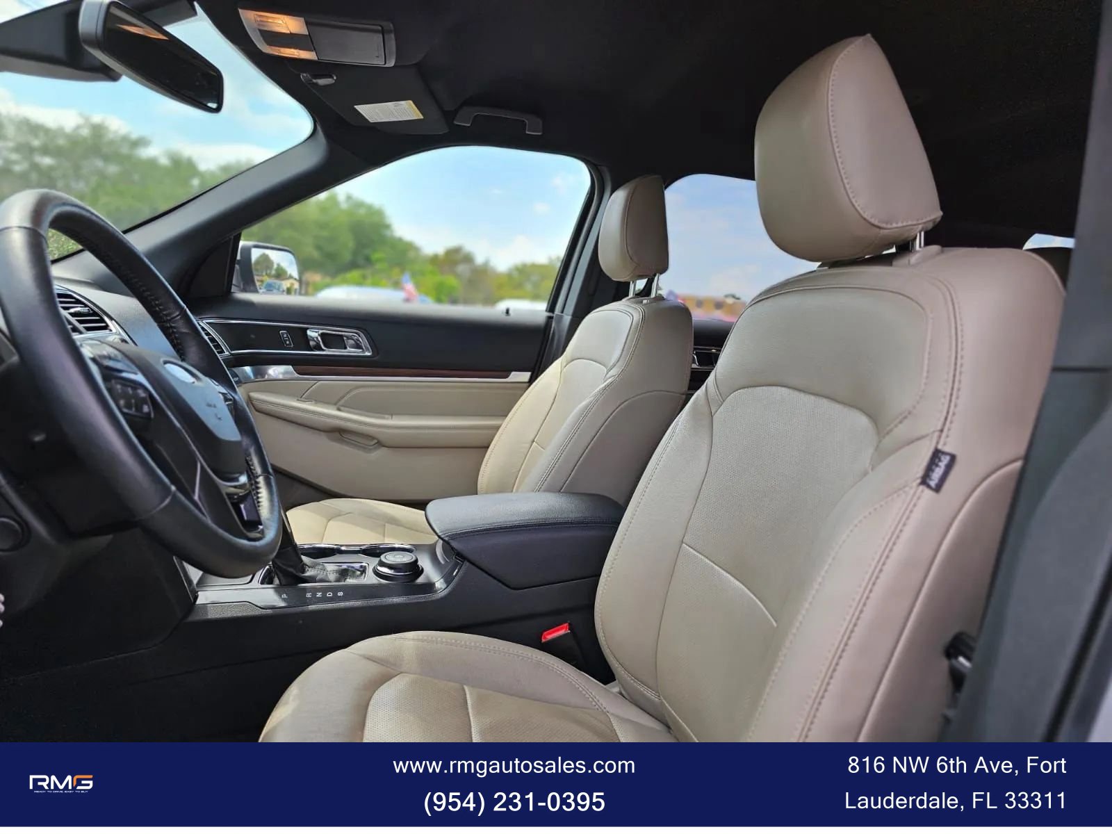 Used 2019 Ford Explorer Limited w/ Ford Safe & Smart Package AWD/4WD image 15