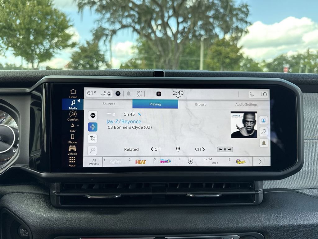 New 2025 Jeep Gladiator Sport image 23