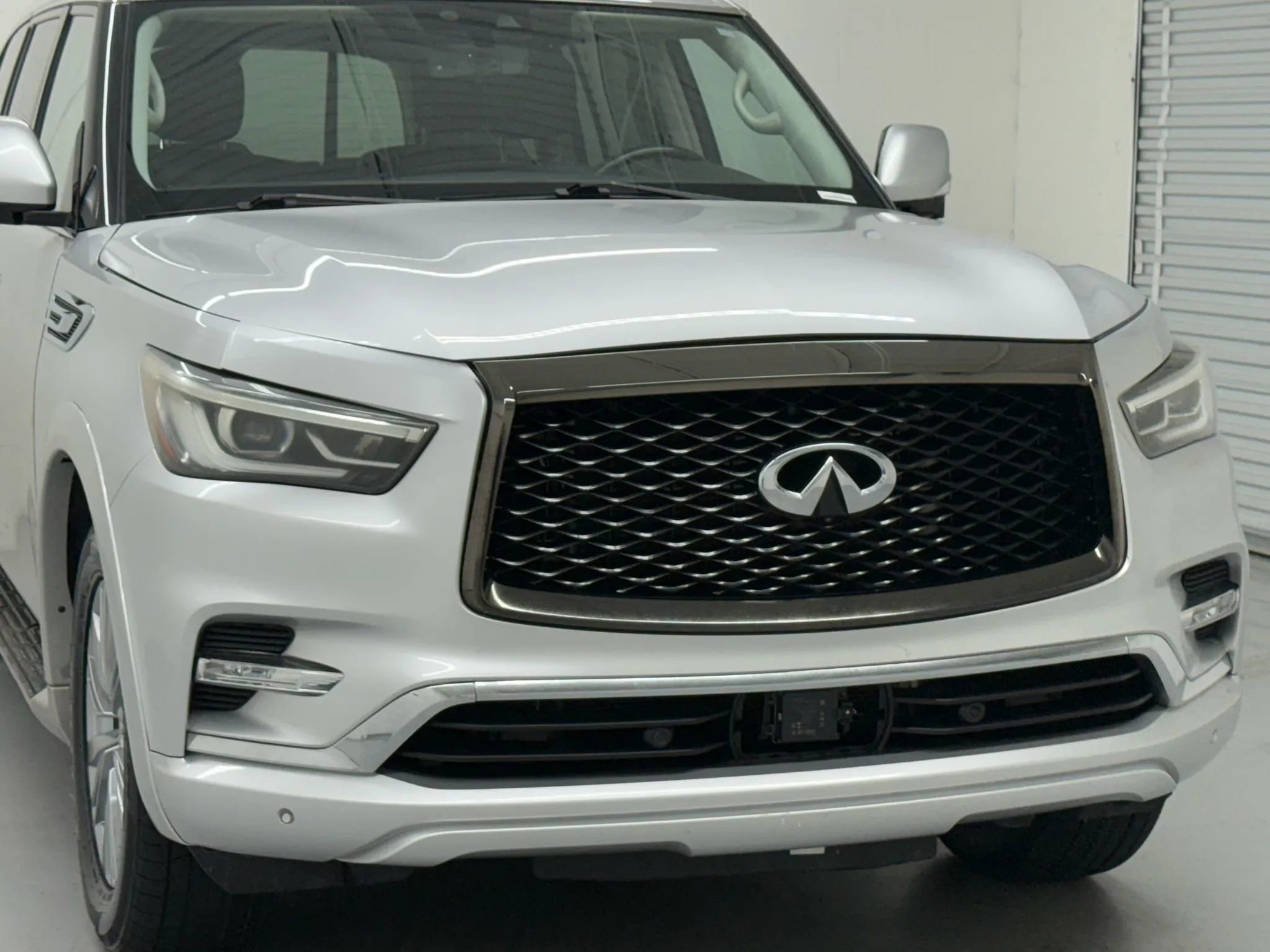 Used 2020 INFINITI QX80 Luxe w/ Proassist Package image 10