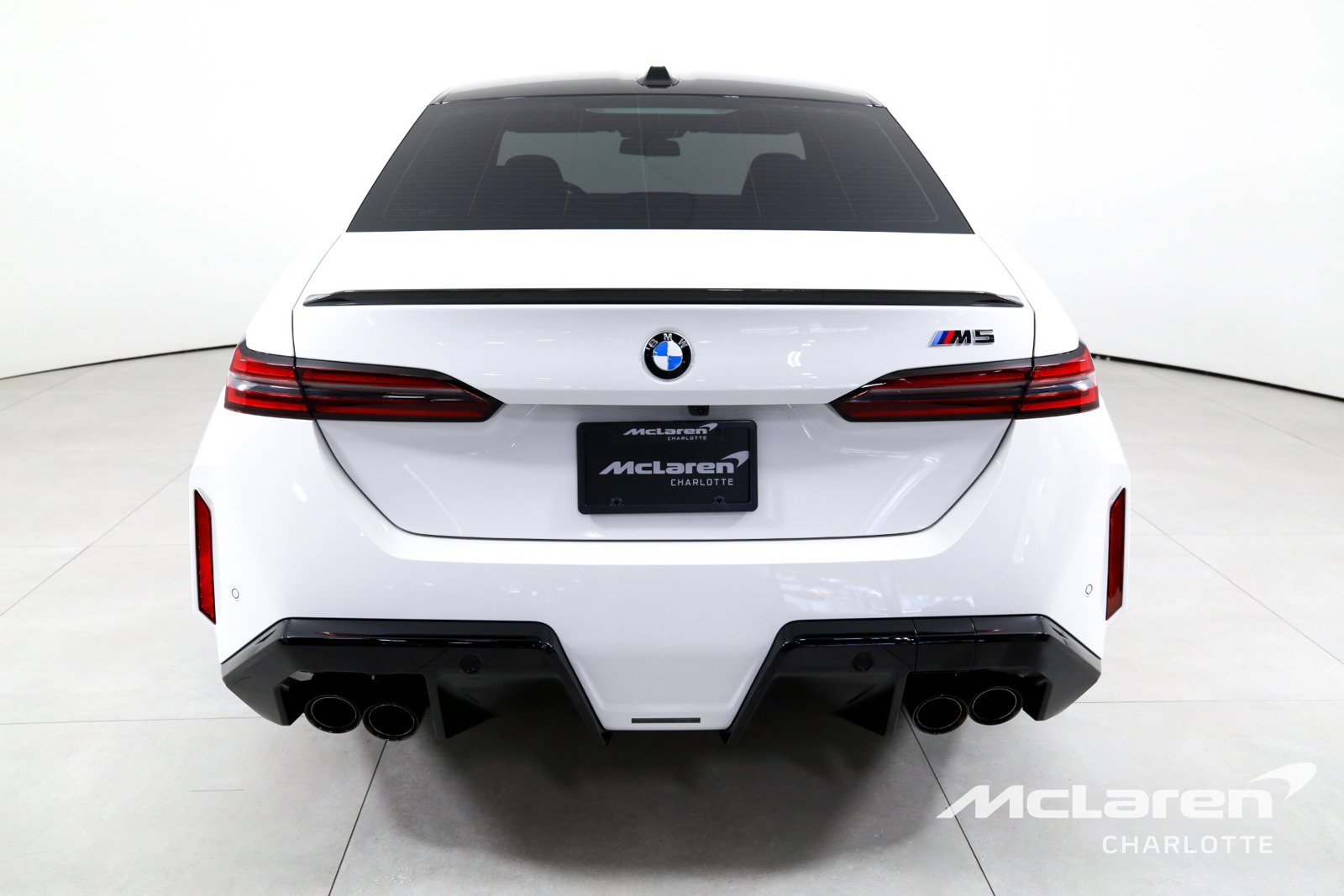 Used 2026 BMW M5 w/ Carbon Package AWD/4WD image 7