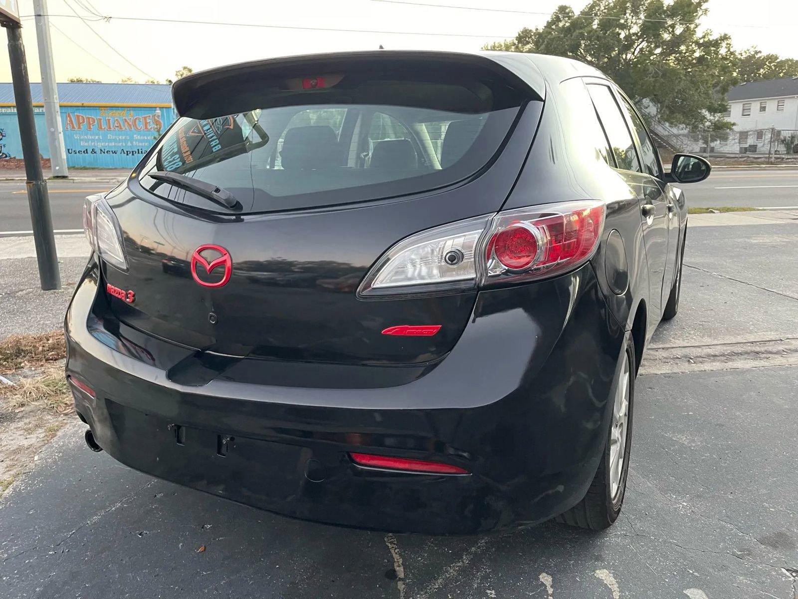 Used 2013 MAZDA MAZDA3 i Touring FWD image 5