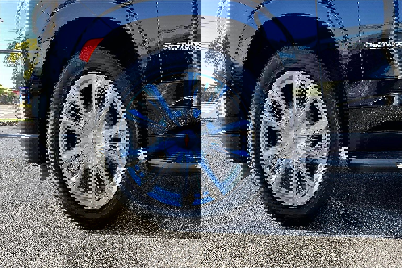 Used 2021 Chevrolet Suburban High Country image 9