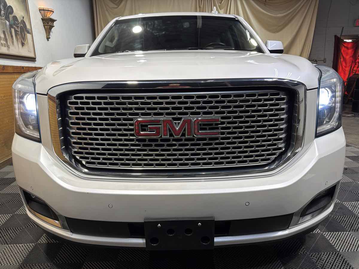 Used 2016 GMC Yukon XL Denali w/ Open Road Package RWD image 2