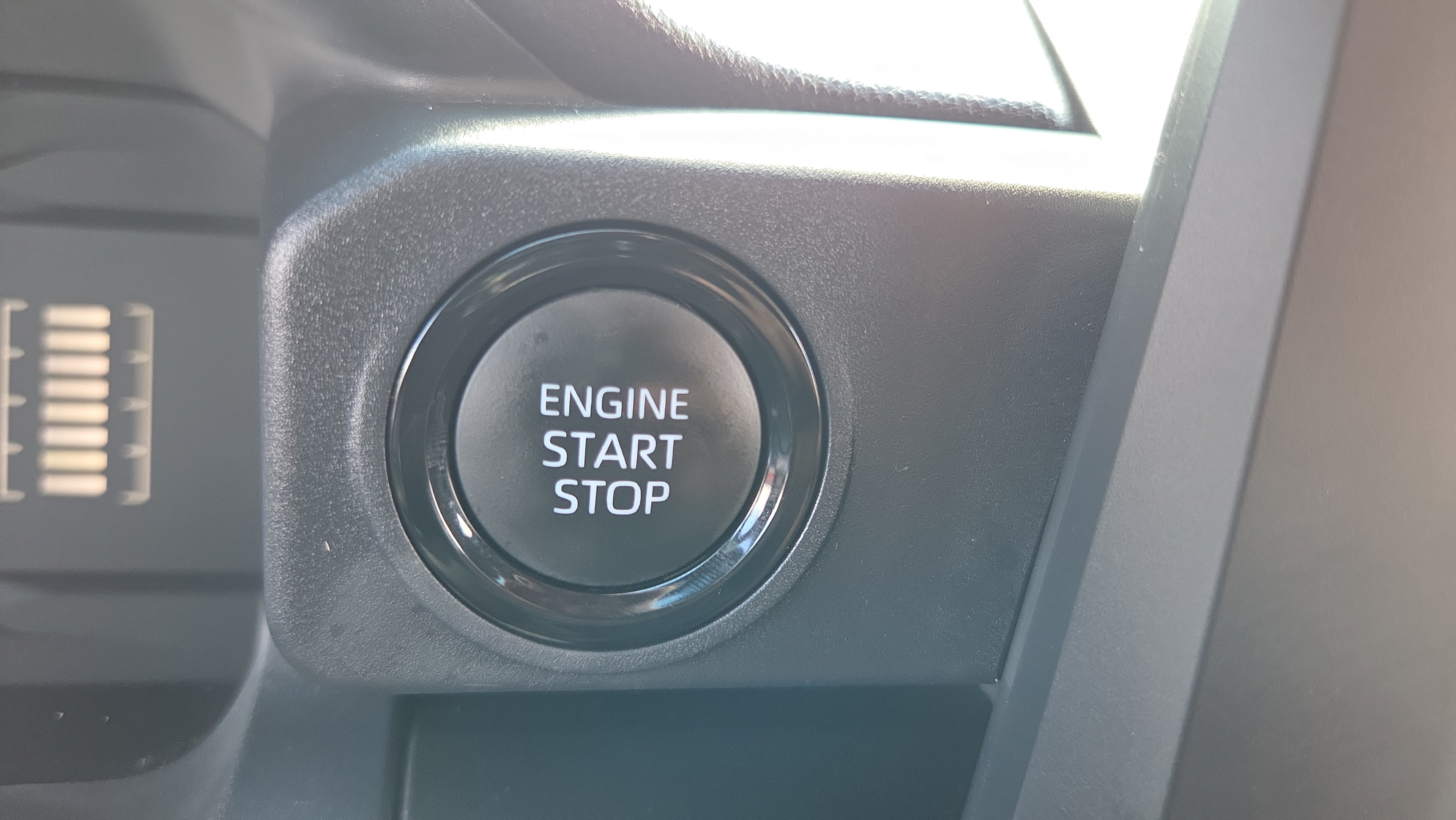 Used 2024 Toyota Tacoma SR RWD image 24