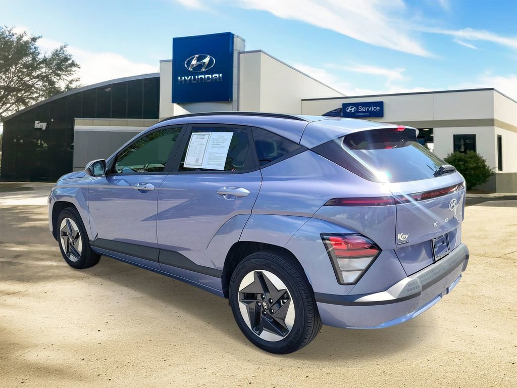 Certified 2024 Hyundai Kona SEL FWD image 3