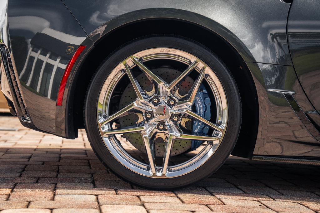 Used 2019 Chevrolet Corvette ZR1 RWD image 13