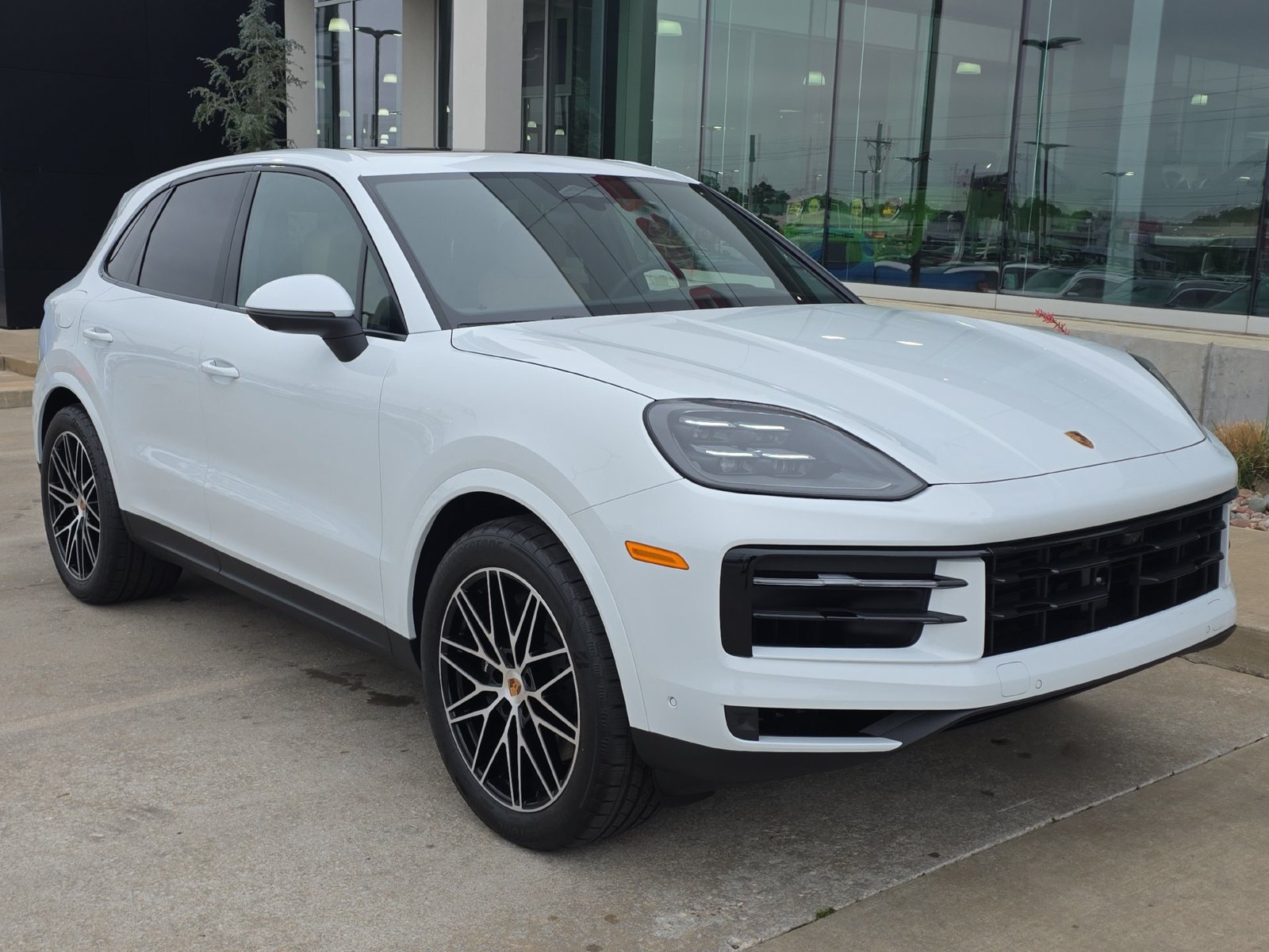 New 2026 Porsche Cayenne AWD/4WD image 9