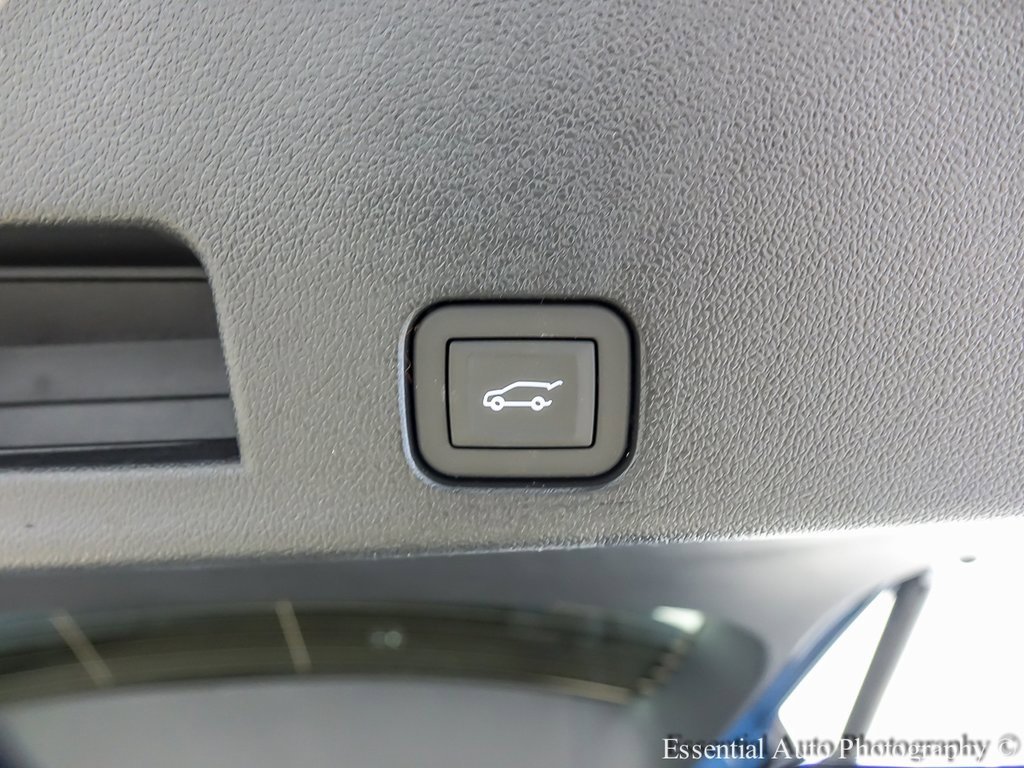 New 2026 Chevrolet Traverse LT w/ LPO, Floor Liner Package image 21