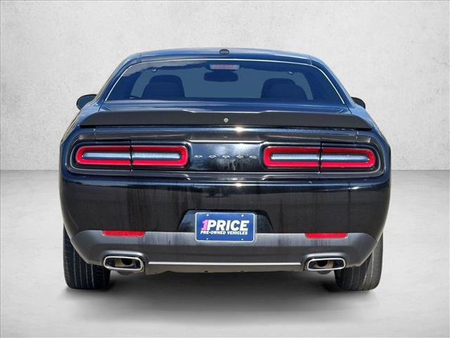 Used 2020 Dodge Challenger SXT w/ Blacktop Package RWD image 7