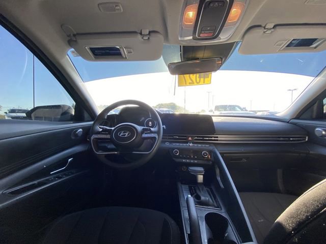 Used 2024 Hyundai Elantra SEL FWD image 7