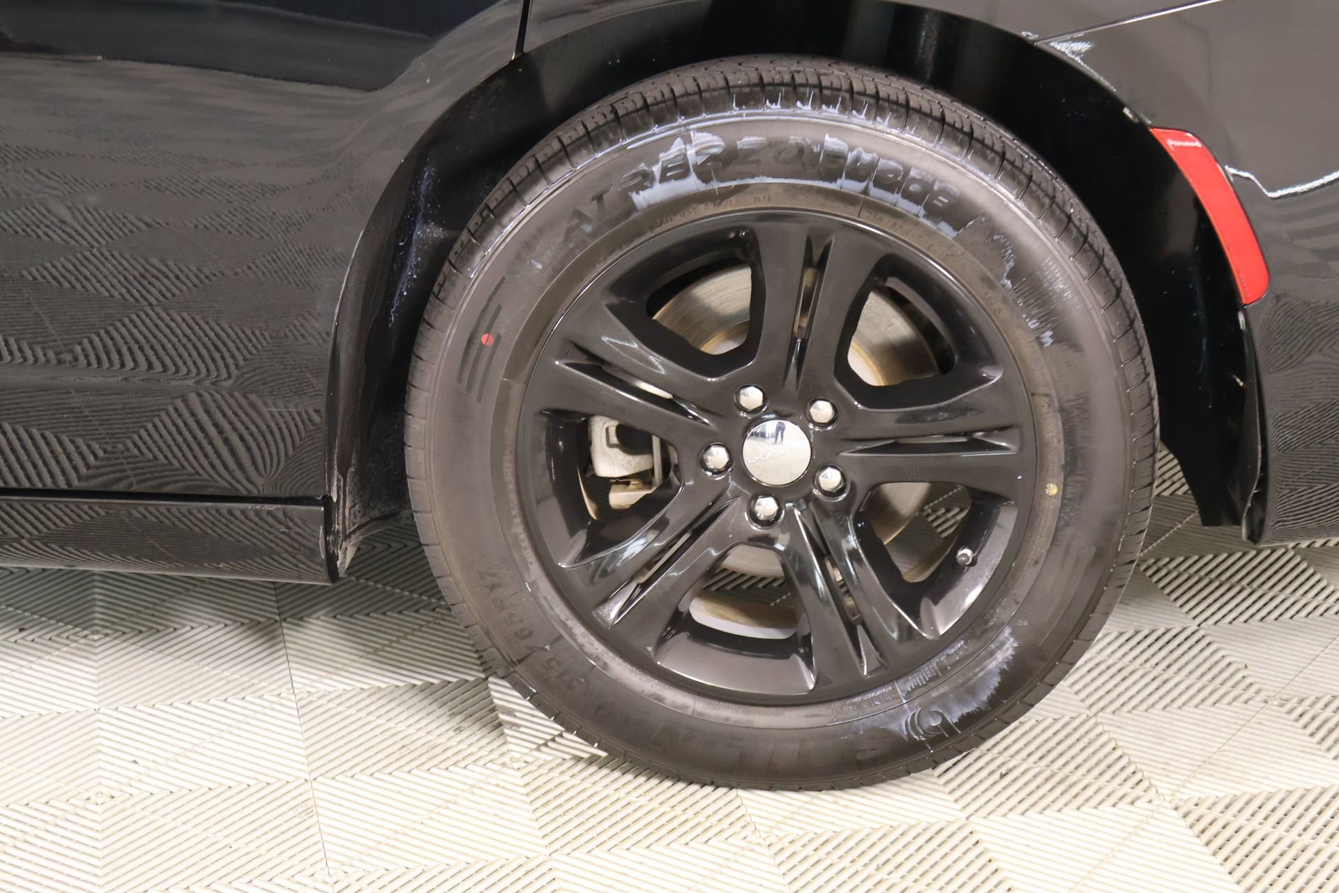 Used 2023 Dodge Charger SXT RWD image 17