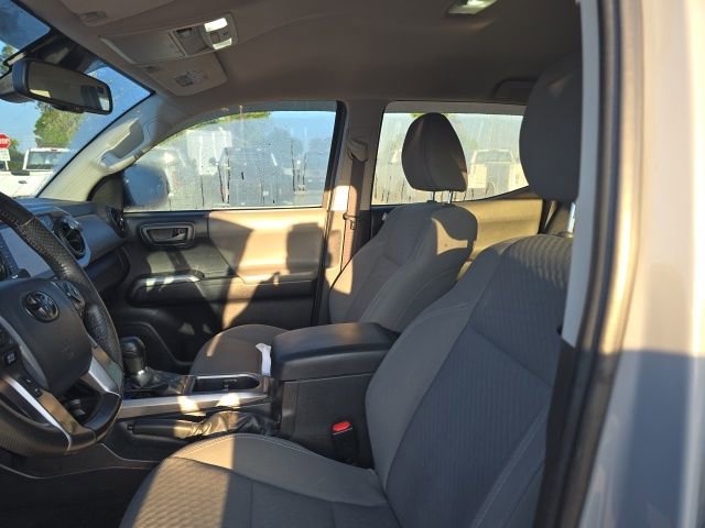 Used 2020 Toyota Tacoma SR5 image 8
