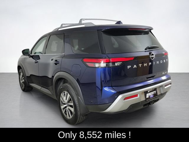 Used 2025 Nissan Pathfinder SL AWD/4WD image 5