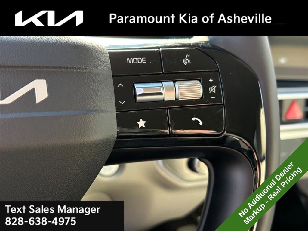 New 2026 Kia Sorento S image 12