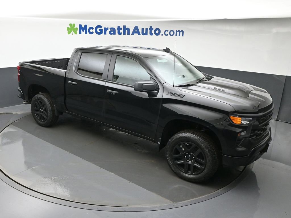New 2026 Chevrolet Silverado 1500 Custom Trail Boss w/ Dark Appearance Package image 3