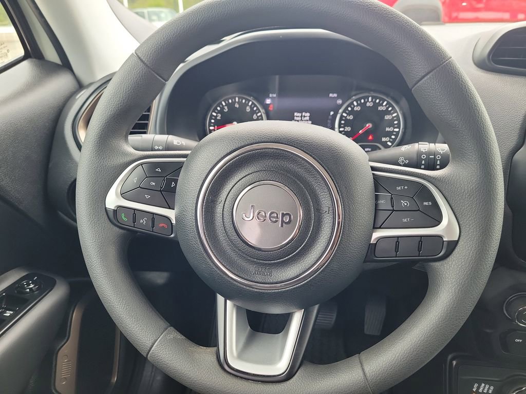 Used 2023 Jeep Renegade Latitude image 21