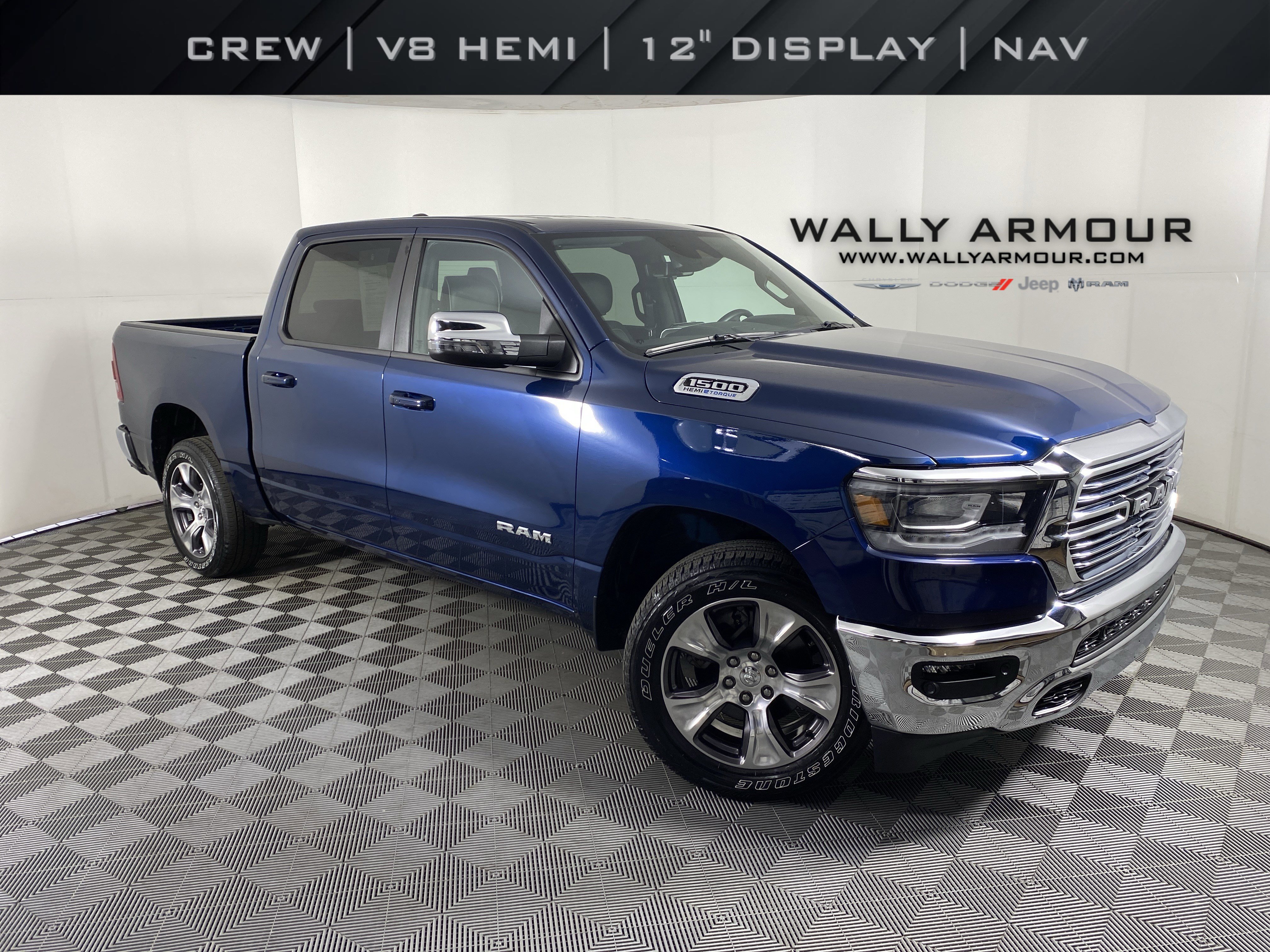 Used 2023 RAM 1500 Laramie AWD/4WD image 1