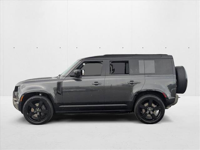 New 2025 Land Rover Defender 110 X-Dynamic SE image 4