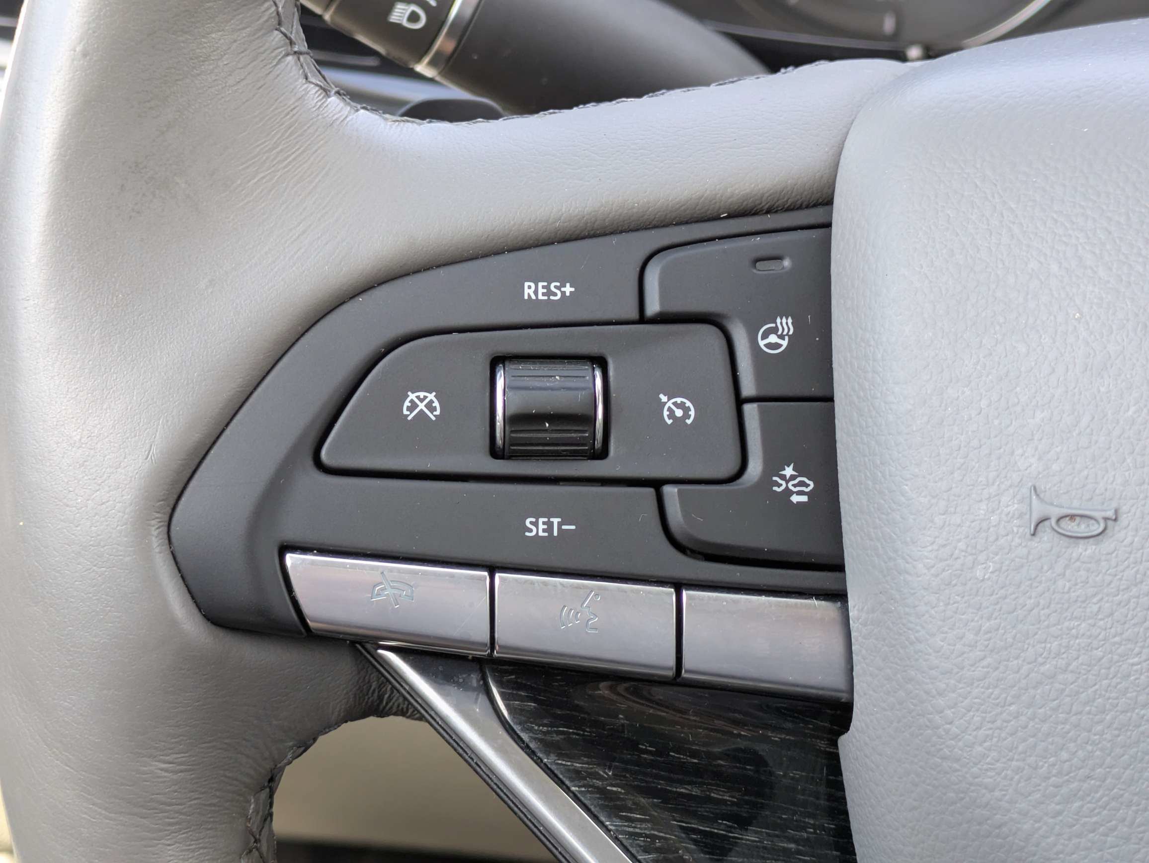 Used 2022 Cadillac XT6 Premium Luxury w/ Technology Package AWD/4WD image 20