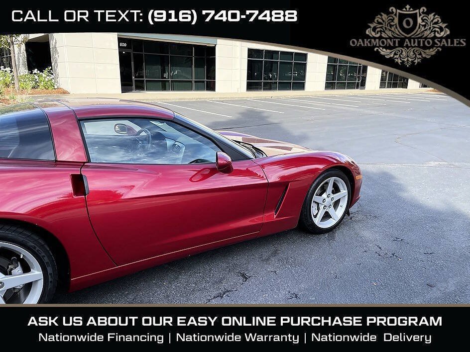 Used 2005 Chevrolet Corvette Coupe w/ Preferred Equipment Group RWD image 14