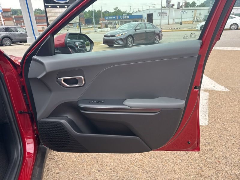 New 2025 Kia K4 LXS image 15