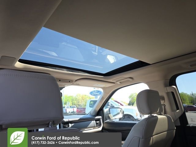 Used 2023 Ford Expedition Max Platinum image 30
