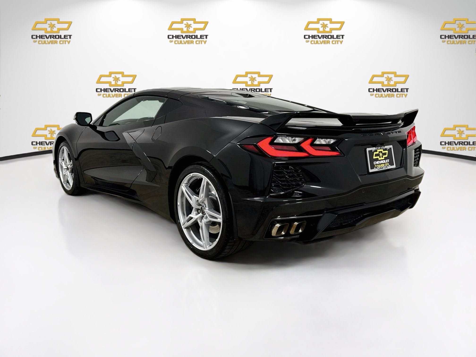 Used 2024 Chevrolet Corvette Stingray Coupe w/ Z51 Performance Package RWD image 6