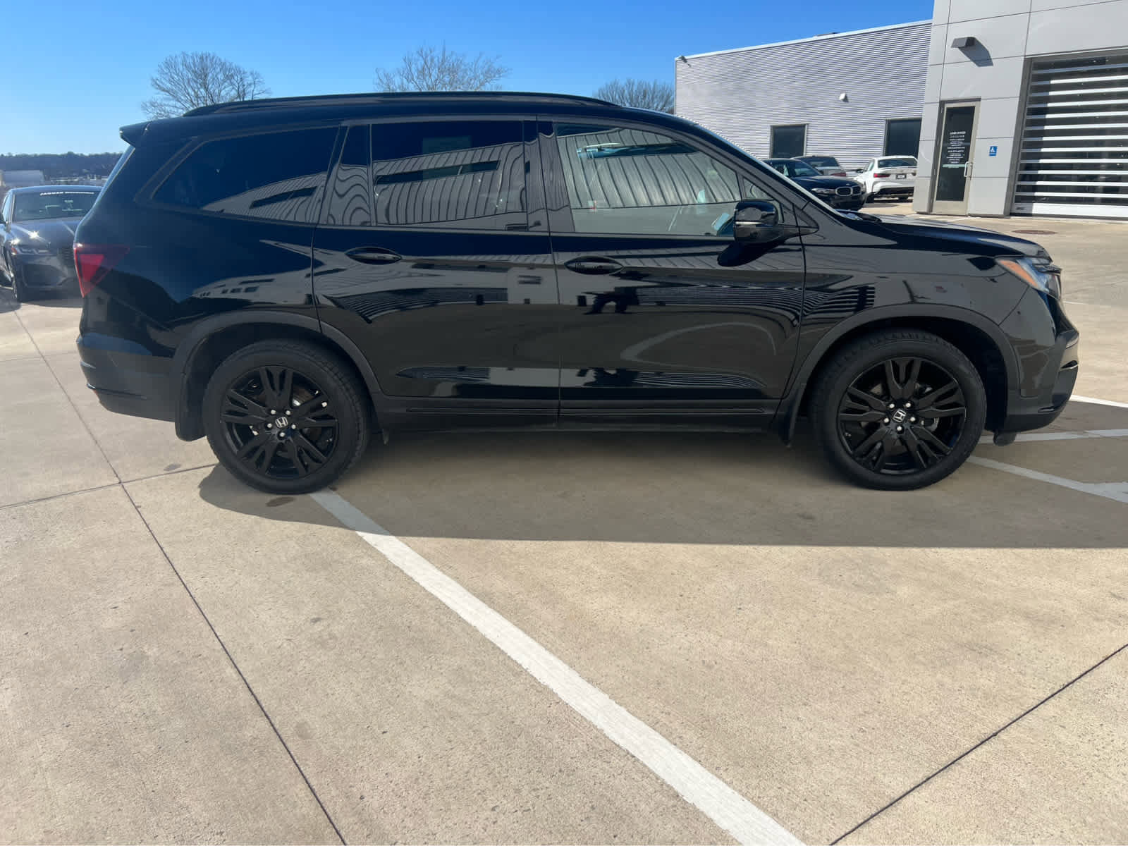 Used 2020 Honda Pilot Black Edition image 1