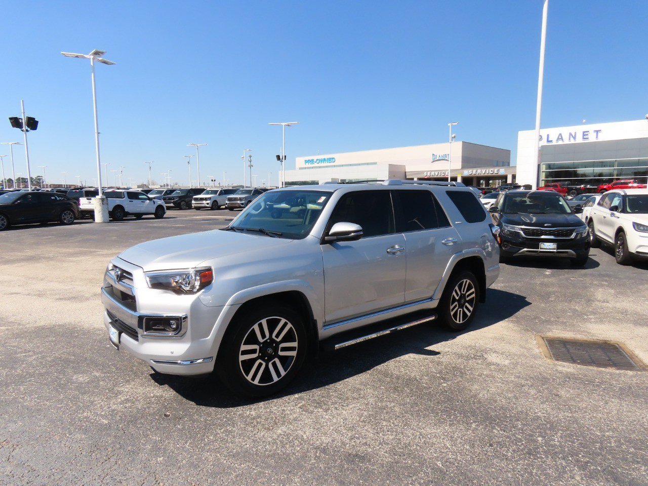 Used 2023 Toyota 4Runner Limited image 2